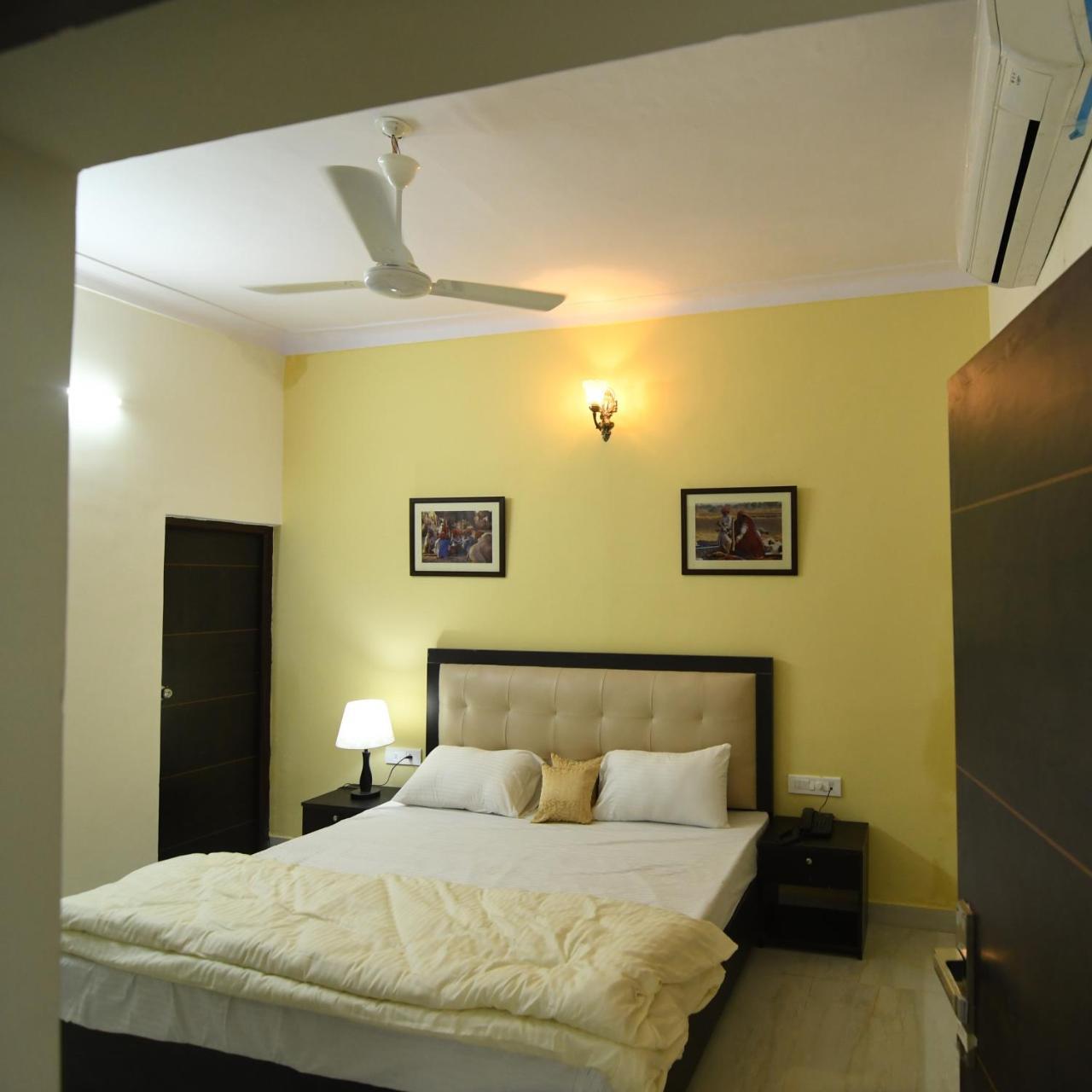 Bed and Breakfast Mimosa Udajpur Exteriér fotografie